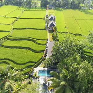 Puri Raya , Ubud Indonesia